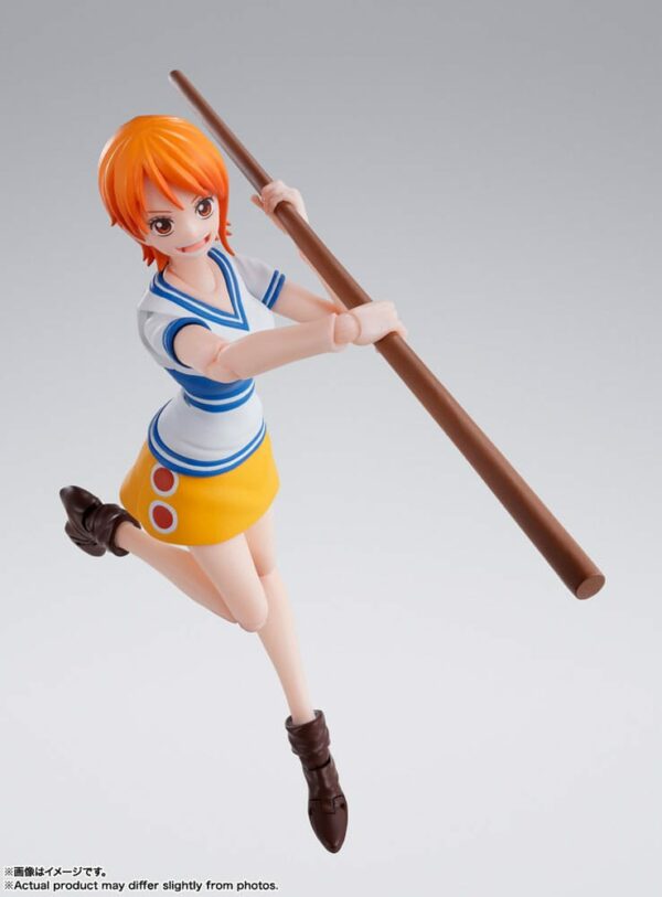 NAMI ROMANCE DAWN- FIGURA PVC 14 CM ONE PIECE SH FIGUARTS BANDAI TAMASHII - Imagen 3