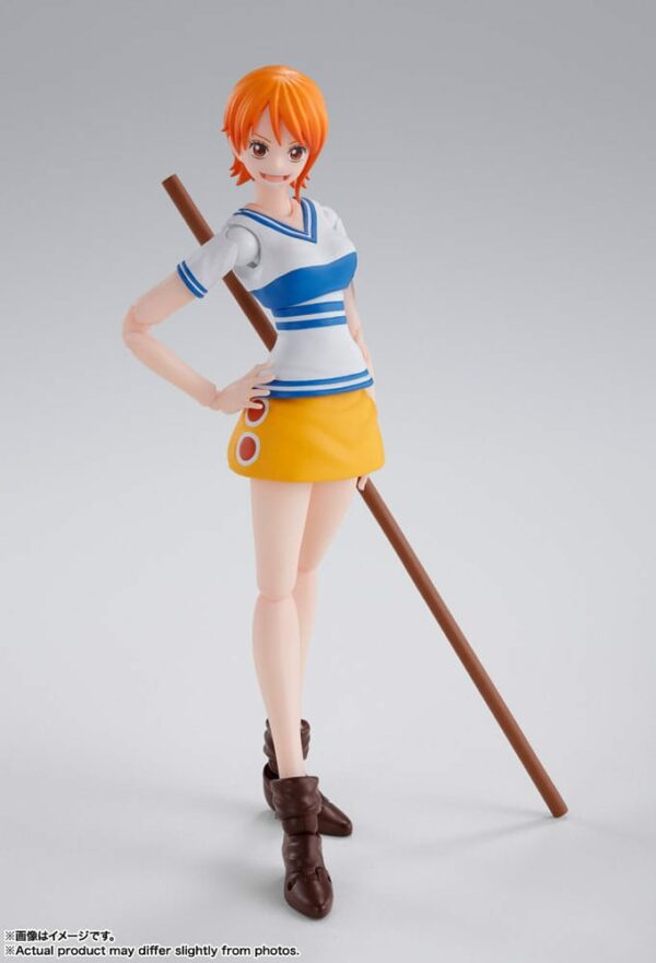 NAMI ROMANCE DAWN- FIGURA PVC 14 CM ONE PIECE SH FIGUARTS BANDAI TAMASHII - Imagen 4